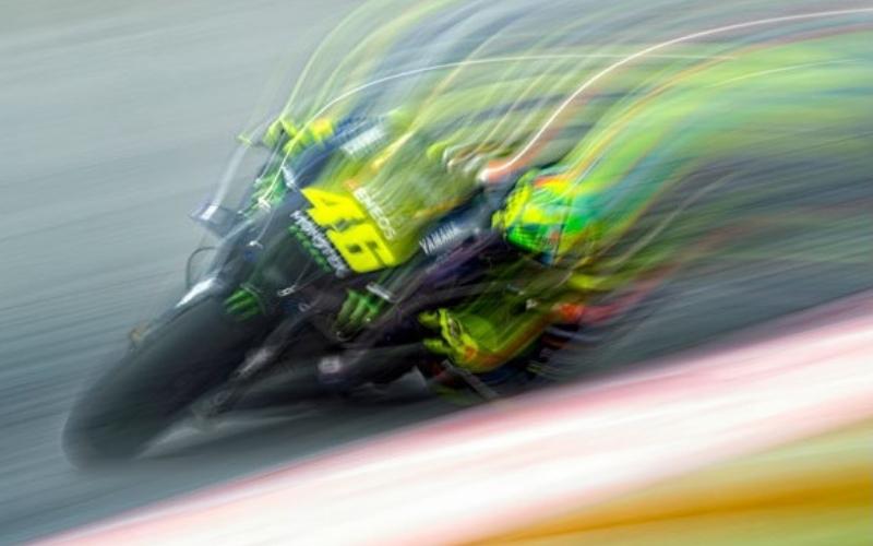 La carriera di Valentino Rossi in 46 scatti fotografici di Mirco Lazzari